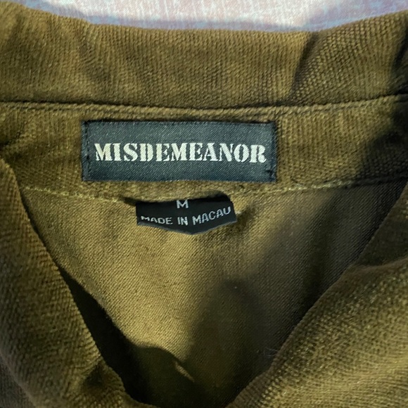 A beautiful misdemeanor coat color brown, size M, condition new. - Picture 3 of 6